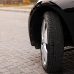 Pneu de voiture en gros plan