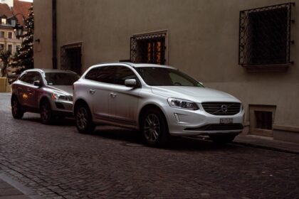 Deux SUV Volvo