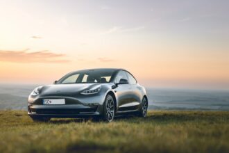 SUV électrique moderne
